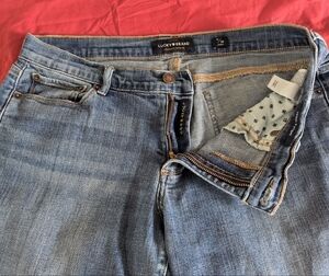 Lucky Brand Blue Straight Leg Jeans Classic Style
